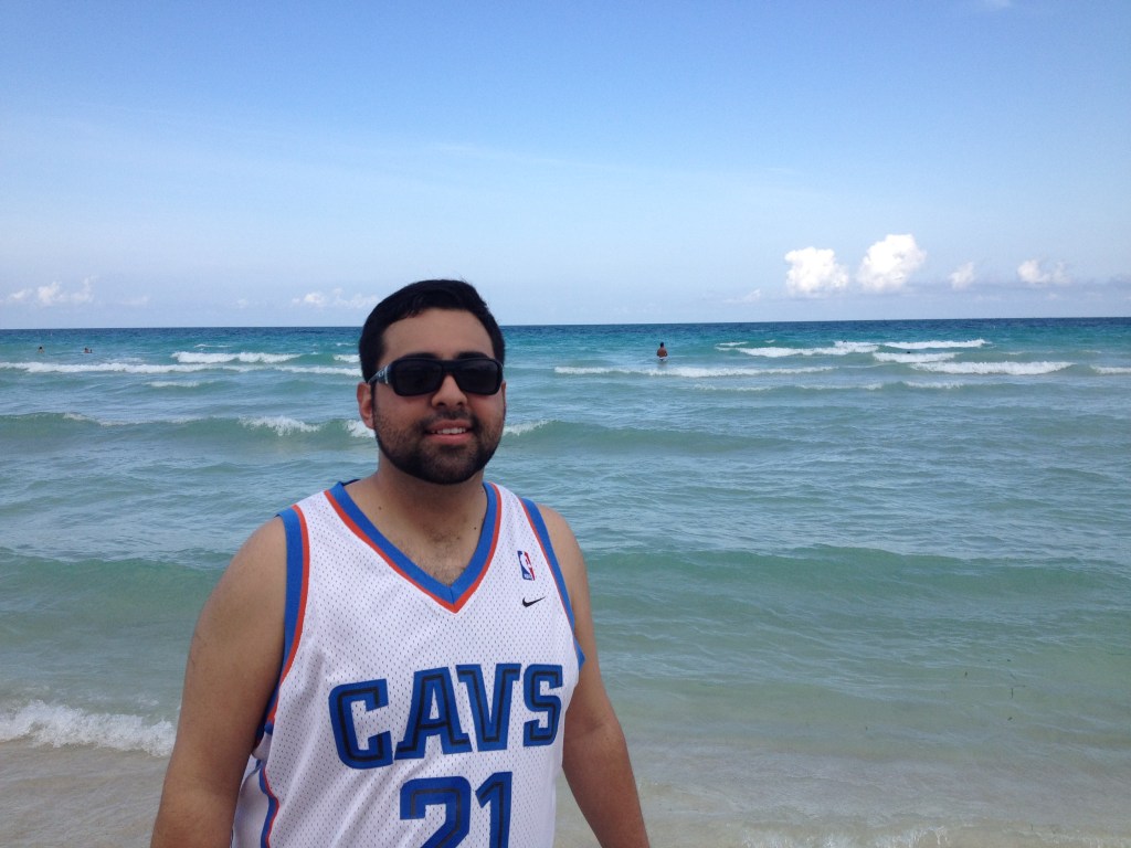 Apparently you aren't supposed to wear Cavs jerseys in Miami? Didn't slow Leo down. 